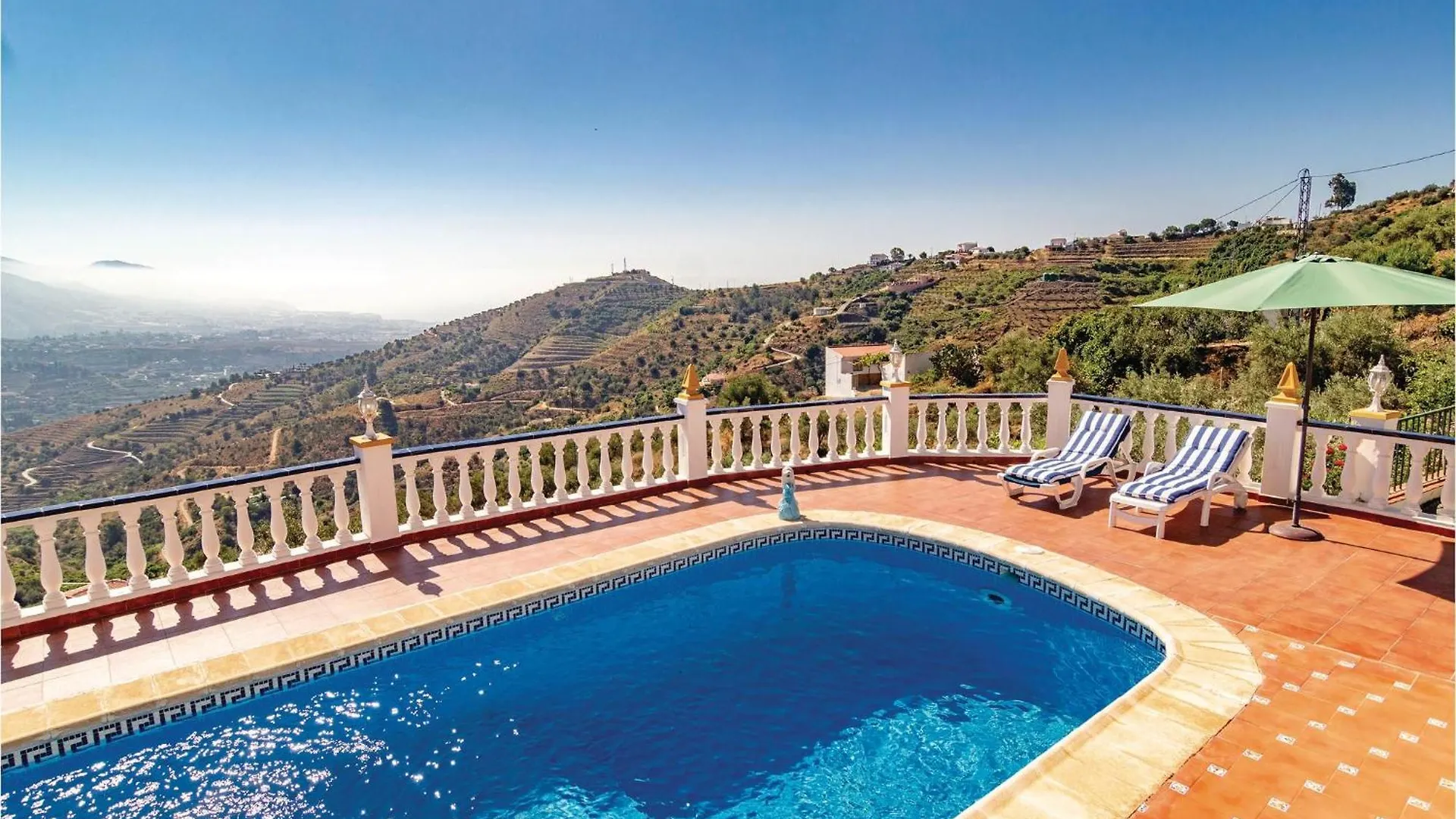 Holiday home Nice Home In Torrox With Kitchen