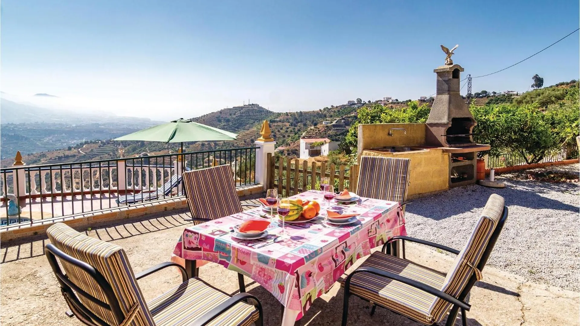 Nice Home In Torrox With Kitchen
